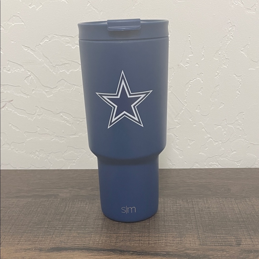 Blue Tumbler with Dallas Cowboy Star Design